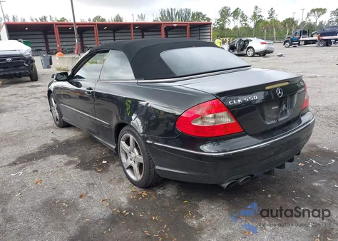 2007 Mercedes-Benz Clk 550 from USA, damaged, VIN WDBTK72F47T080136
